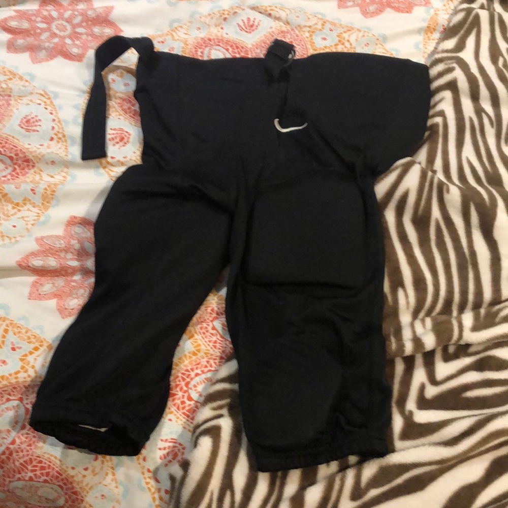 Black Nike youth L football pants euc